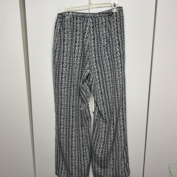 Philosophy High Rise Wide Leg Pants - Picture 6 of 11